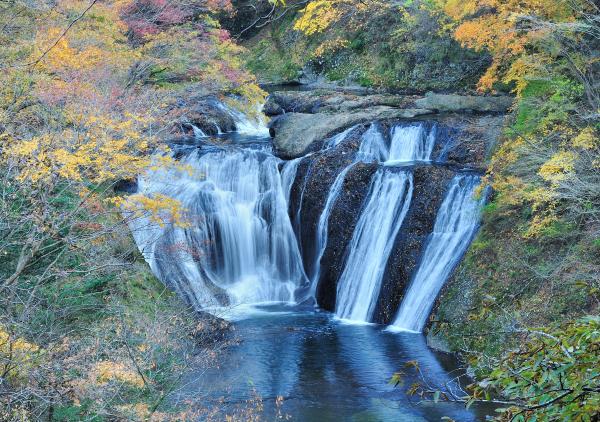 『秋の生瀬滝』の画像